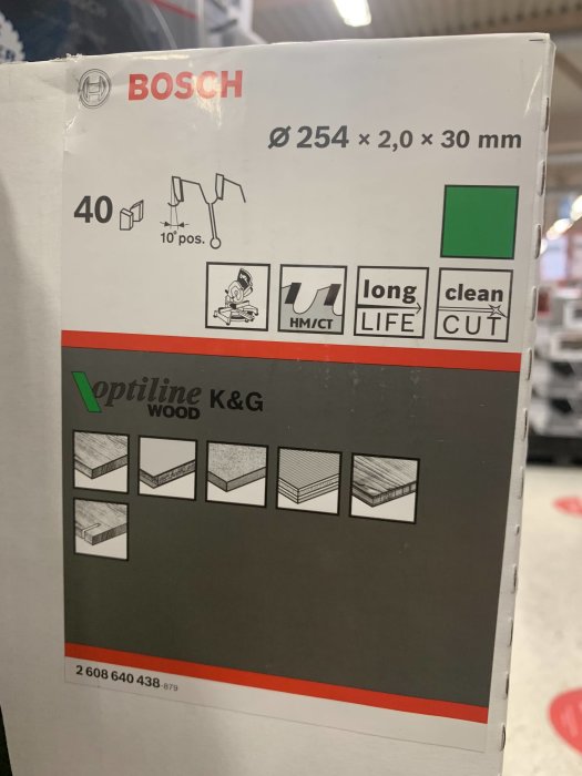 Bosch sågklingas förpackning med specifikationer Ø 254 x 2,0 x 30 mm och pictogram för lång hållbarhet samt rent snitt.