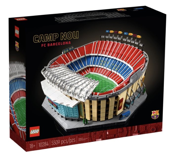 LEGO modellset av Camp Nou fotbollsstadion, FC Barcelonas hemmaarena, på förpackningen.