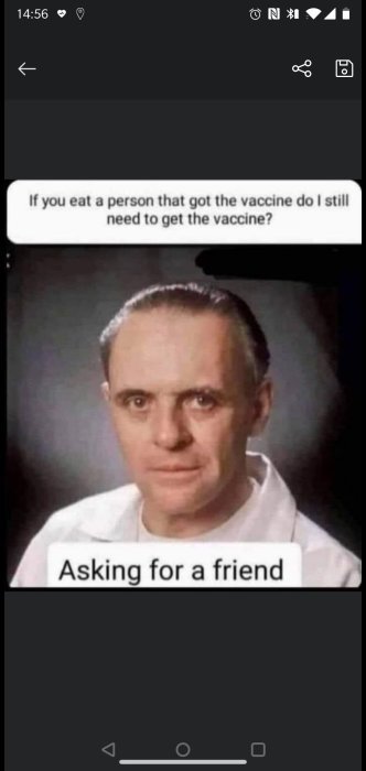 Meme med en förvånad man och texten "Asking for a friend" relaterat till vaccinfrågor.