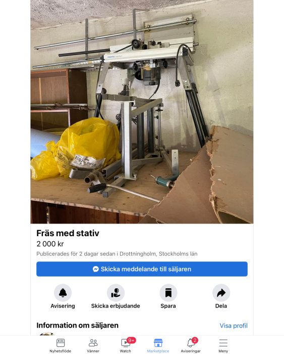 Festoolbord med monterad fräs och stativ i en verkstad, till salu för 2000 kr på Marketplace.