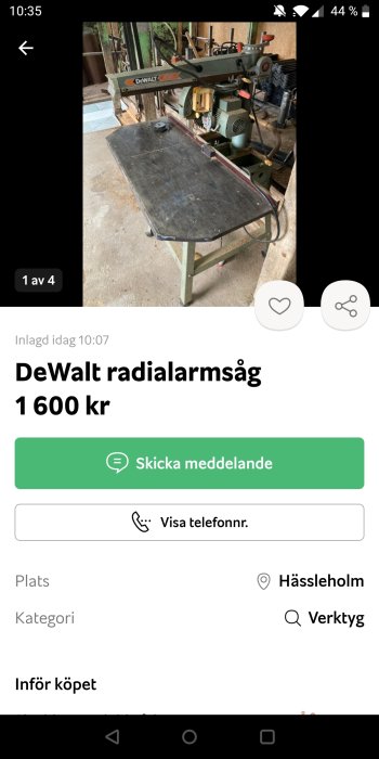 DeWalt radialarmsåg på ställning i en verkstadsmiljö.