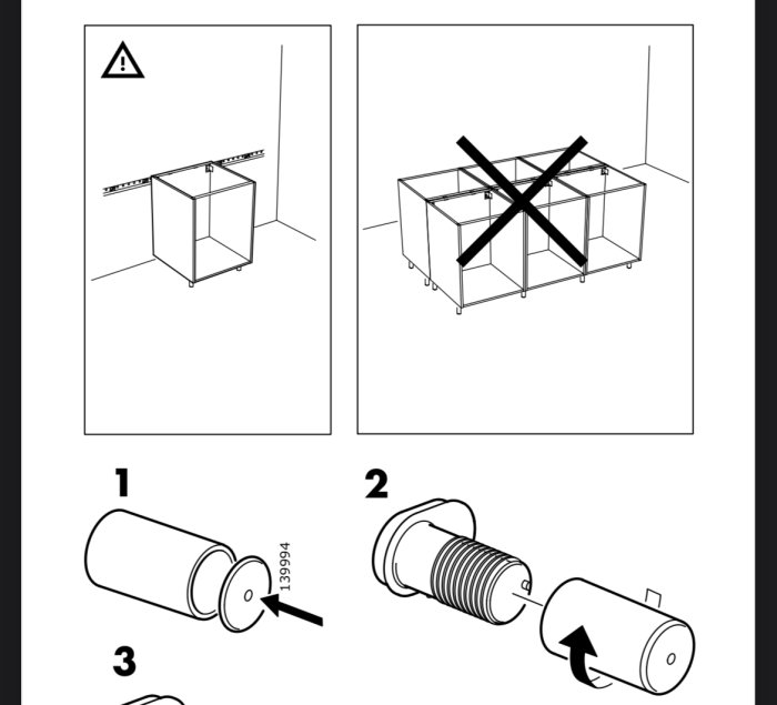 Illustration av korrekt och felaktig montering av köksskåp med överstruket felaktigt alternativ.