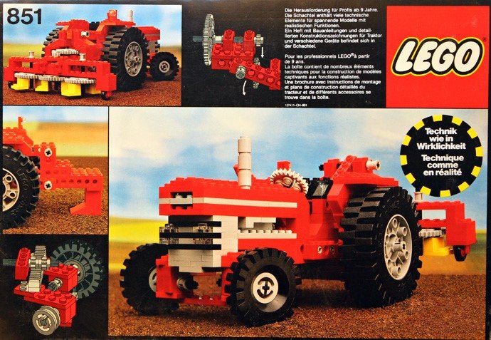 Vintage LEGO Technic traktor modell 851 med förpackning och flera vyer av den ihopsatta modellen.