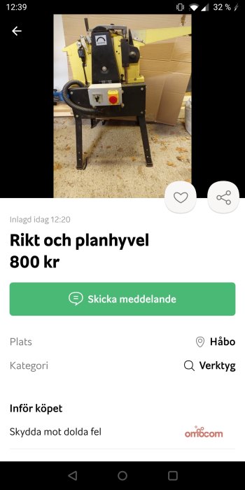 Gul och svart rikt och planhyvel på benställning i en verkstadsmiljö.