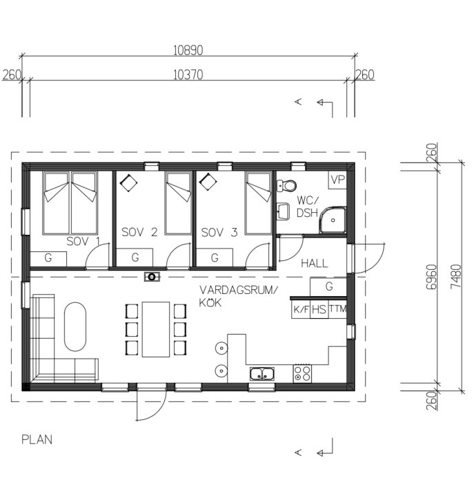 Arkitektonisk ritning av en sommarstuga med tre sovrum, kombinerat vardagsrum och kök samt WC.