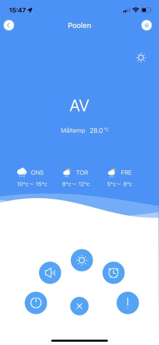 Skärmdump av en poolstyrningsapp visar aktuell vattentemperatur på 28°C och väderprognos.