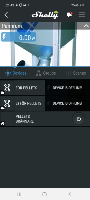 Mobilappskärm som visar att en pelletspanna är offline med meddelandet "DEVICE IS OFFLINE!" och energianvändning på 0.00 W.