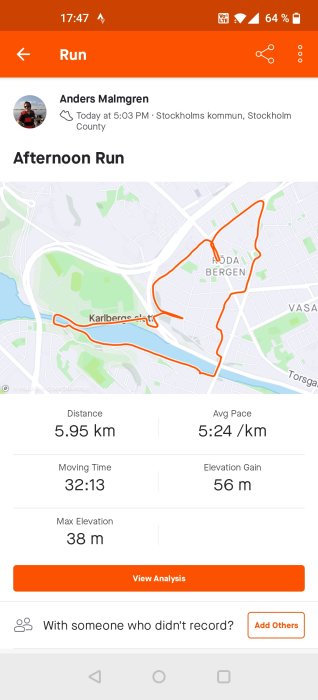 Skärmavbild av en löparapp med karta som visar en slutförd löprunda på 5,95 km i Stockholmsområdet.