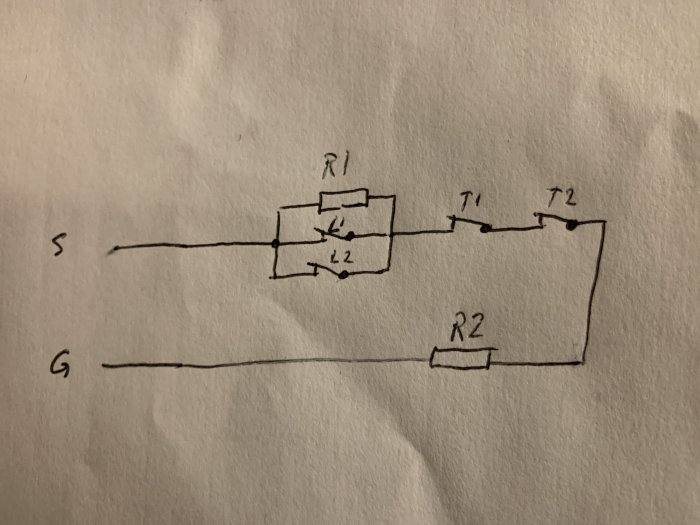 Handritat kopplingsschema för larm med beteckningar S, G, R1, R2, L1, L2, T1 och T2 på papper.