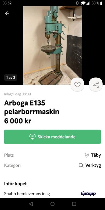 Arboga E135 pelarborrmaskin i blå färg mot en beige vägg och svart skåp, till försäljning för 6 000 kr.