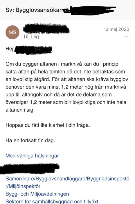 Skärmklipp av ett e-postmeddelande från en kommun angående regler för bygglov av altan.