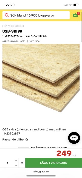 Stapel av OSB-skivor (oriented strand board) i olika lager för byggprojekt, storlek 11x2390x897mm.