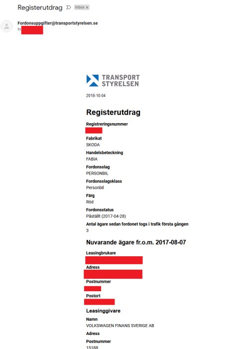 Skärmdump av ett registerutdrag från Transportstyrelsen med rödmarkerade personuppgifter.