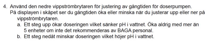 Instruktioner för justering av gängtiden för en doserpump med vippströmbrytare och pH-dosering.