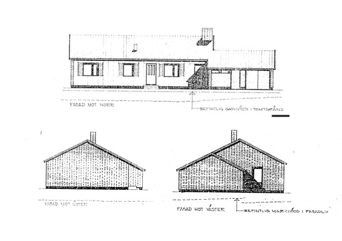 Arkitektritningar av ett 60-talshus med planerad tillbyggnad, fasad mot norr och väster.