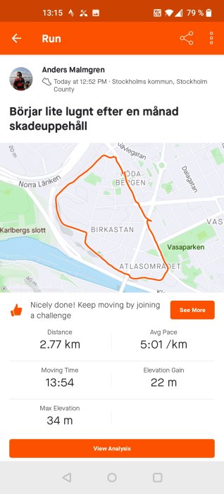 Skärmdump av löparapp med karta som visar en 2,77 km lång löprunda i en stad, med statistik över löptid och fart.