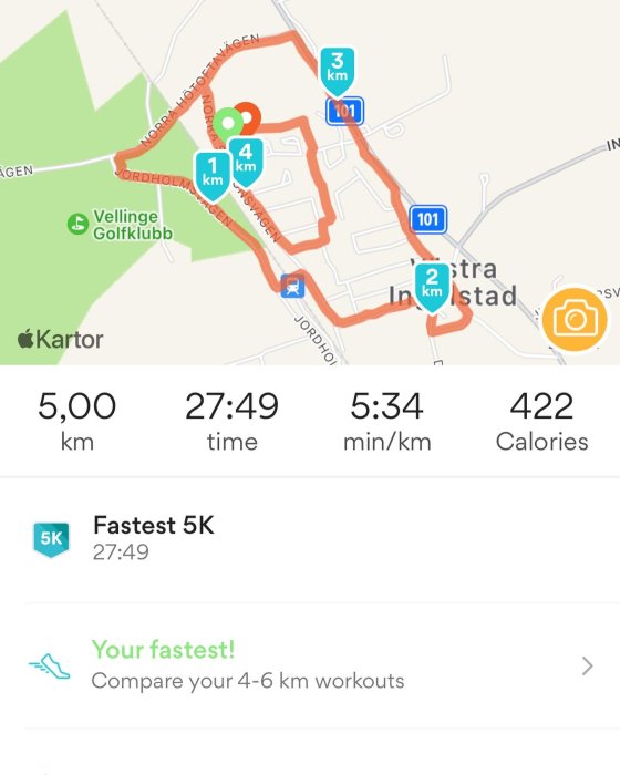 Kartskärm från löparapp som visar en 5 km-runda med tid 27:49, tempo 5:34 min/km och 422 kcal.