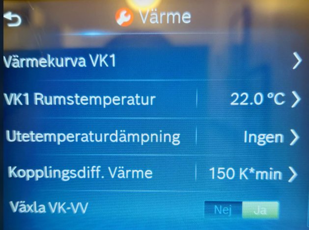 Skärmbild av servicemeny som visar värmeinställningar, rumstemperatur på 22.0°C och andra värden.