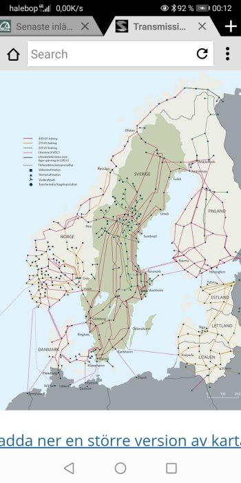 Karta över elnätet i Skandinavien med olika typer av kablar och anläggningar markerade.
