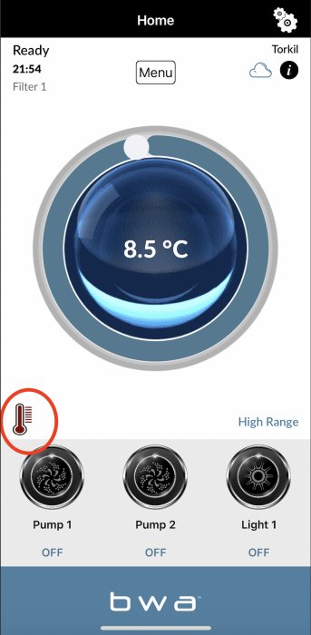 Appskärm för spabad visar temperatur på 8,5 °C och ikoner för pumpar och belysning avstängda.