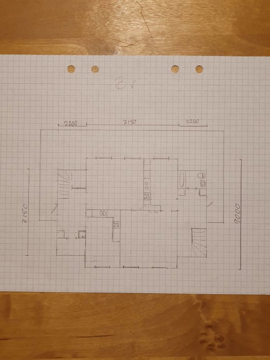 Handritad skiss av rördragningar för luft/vatten-värmesystem i ett hus från 1896.