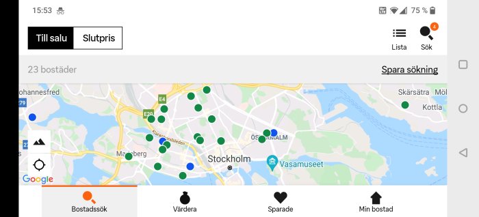Skärmavbild av kartapplikation med utmarkerade bostäder till salu i Stockholm.