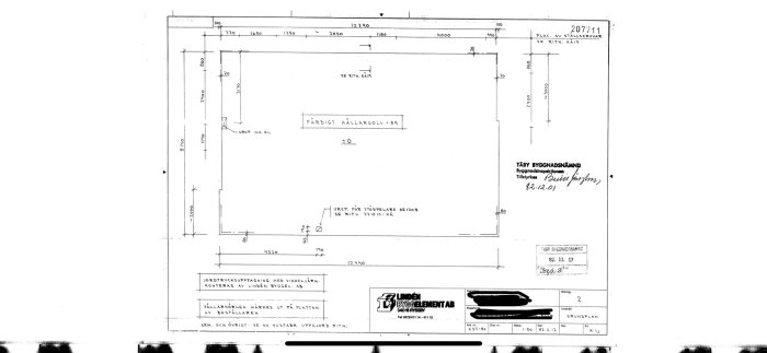 Ritning av grundplan för byggprojekt, med mått och anteckningar, stämpel från Täby Byggnadsnämnd.