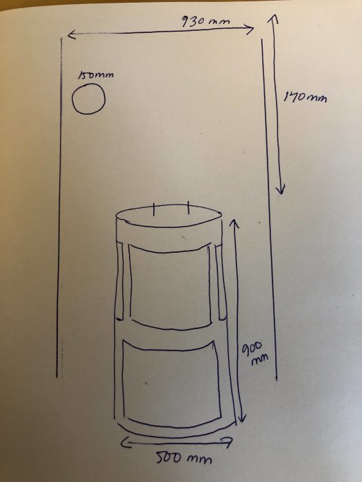 Handritad skiss av braskamin och mått för installation med gammalt och planerat rökrörshål.