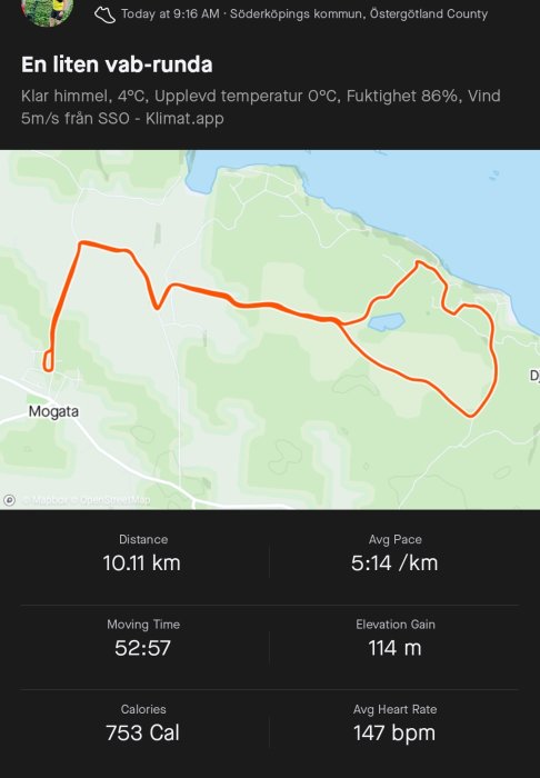 Karta över en löprunda med statistik: distans 10,11 km, tid 52:57, förbrukade kalorier 753, höjdökning 114 m.