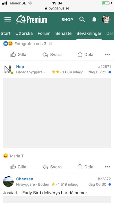 Skärmdump av diskussionsforum på byggahus.se med användares inlägg och forumfunktioner.