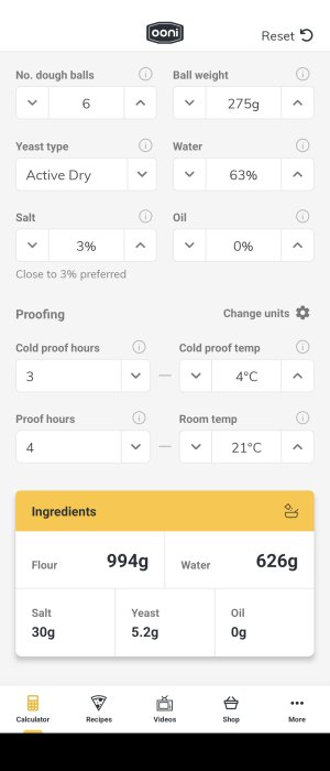 Skärmdump av Ooni-appen som visar inställningar för degbollar, jäsning och ingredienser för pizzadeg.