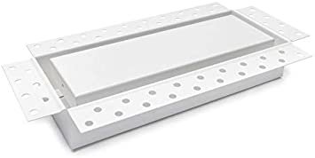 Spacklingsbart ventilationsgaller designat för att vara diskret och integreras i väggen.