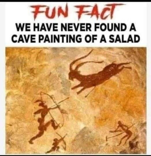 Illustration föreställande en humoristisk grottmålning med två figurer som jagar en större fiktiv varelse, med texten "FUN FACT - WE HAVE NEVER FOUND A CAVE PAINTING OF A SALAD.