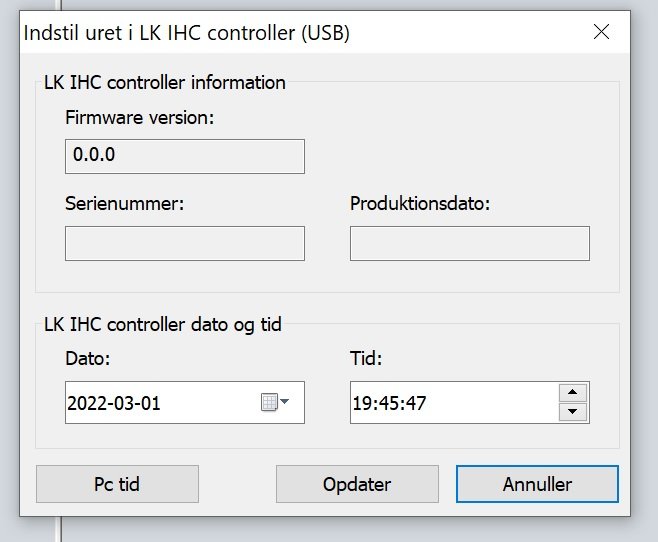 Skärmdump av LK IHC-controllerprogram med version 0.0.0 och tomt serienummer, datuminställningsgränssnitt öppet.