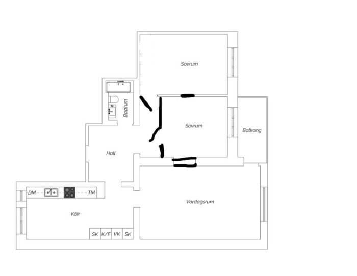 Svartvit ritning av lägenhetsplan med anteckningar som föreslår förändringar.