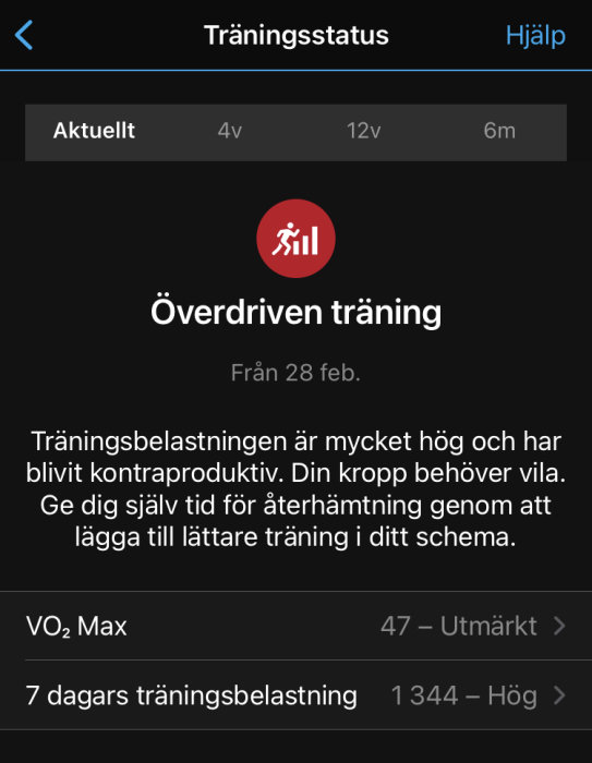 Skärmbild av träningsapp som visar varning för överdriven träning och råd om vila.
