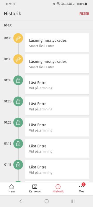 Skärmdump av Verisure-appens historik som visar misslyckade och lyckade låsningar under natten.