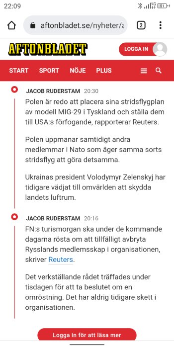 Skärmdump av Aftonbladets nyhetssida med artiklar om politiska händelser och länkar till inloggning och menyer.