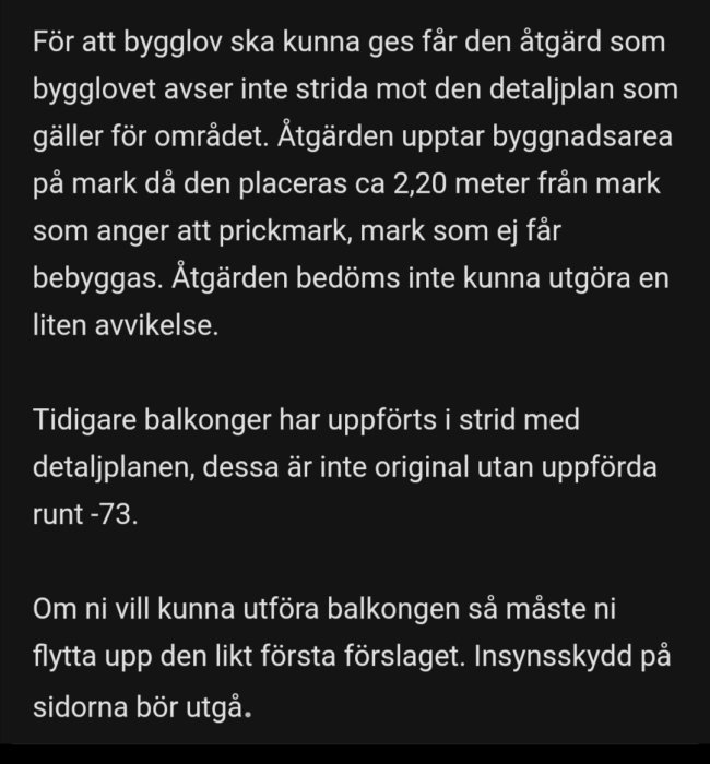 Dokument med text om byggregler för balkongbygge och avslag från stadsbyggnadskontoret.