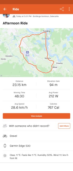 Skärmavbild av cykelturdata med karta, distans, tidsförbrukning och kaloriförbränning från aktivitetsapp.