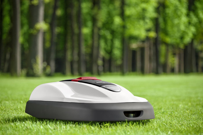 honda-miimo-robotic-lawnmower-3.jpg