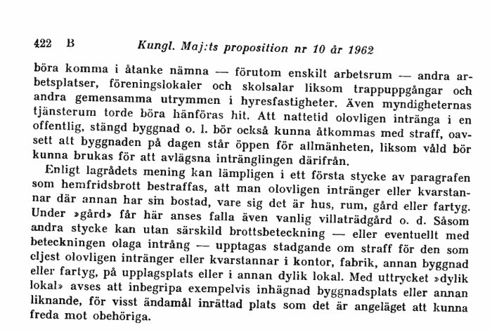 Bild av en texturtagning från en proposition, som diskuterar definitionen av olaga intrång i samband med byggnader och gårdar.