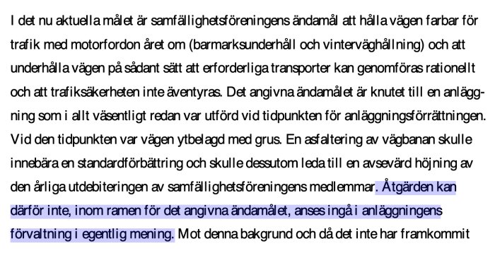 Skärmbild av text ur en juridisk dom som diskuterar samfällighetsförenings rätt att asfaltera en grusväg.