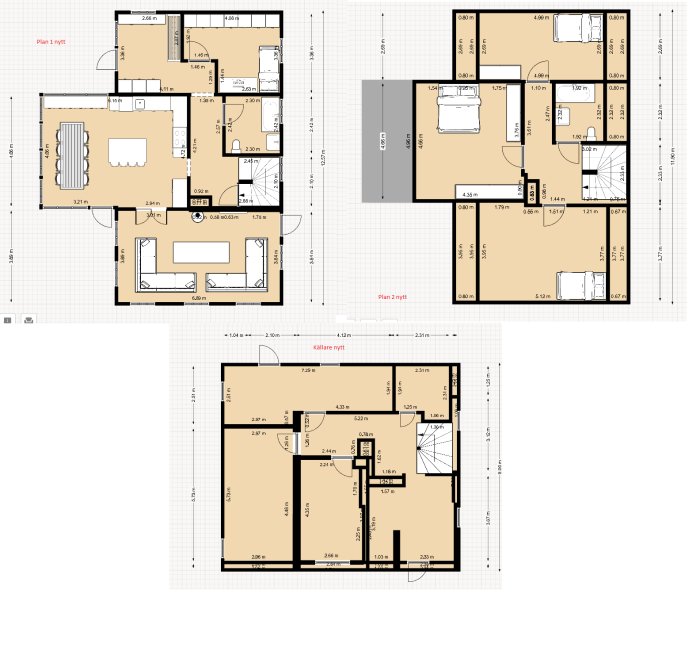 Ritningar över befintliga och planerade våningsplan för en husrenovering och tillbyggnad.