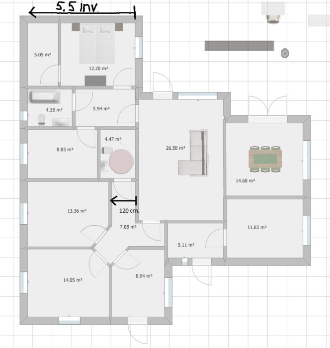 Planritning av hus med uppmätta rum, groventré och passage för tillgänglighet på 120 cm.