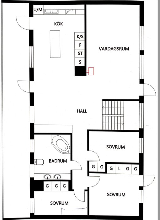 Ritning över en våningsplan med markerad plats för braskamin i vardagsrum och text om tilluft.