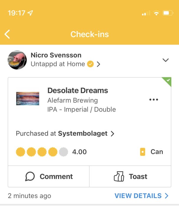 Skärmdump av ölrecensionsapp med användarnamn, ölnamn 'Desolate Dreams', bryggeri, betyg och inköpsställe.