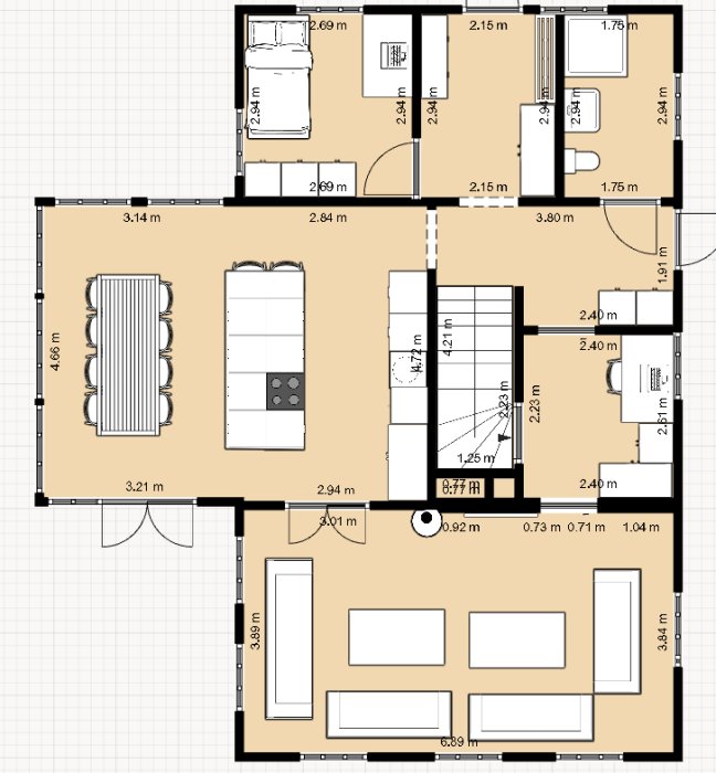 Plantekning av en bostad med mått och layout för olika rum inklusive kök och sovrum.