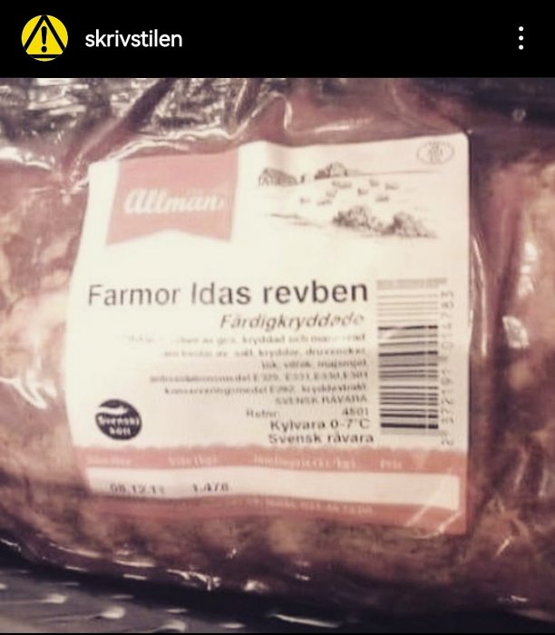 Förpackade Farmor Idas revben med etikett, färdigkryddade i plastemballage.