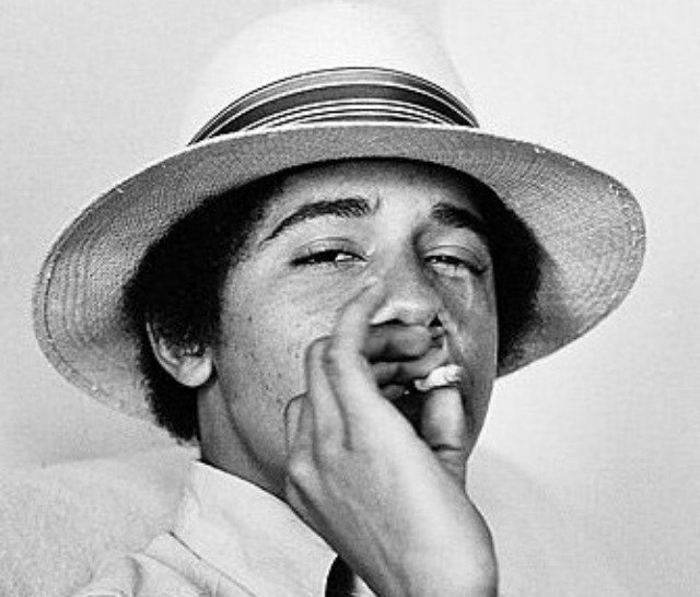 barack_obama_smoking_weed1.jpeg